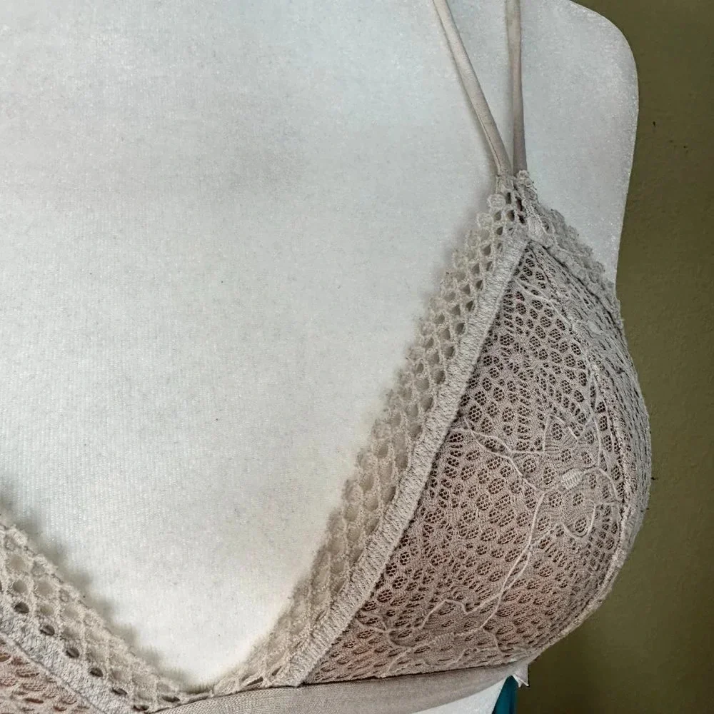 Set of 2 VICTORIA'S SECRET Strappy Lace Bra Bralette - XS
